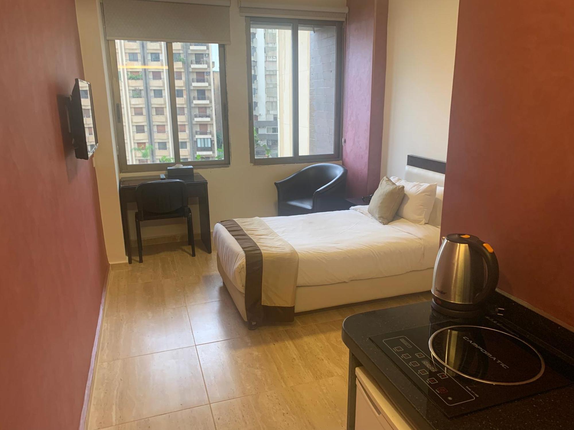 Bliss 3000 Furnished Studios Bejrut Zewnętrze zdjęcie