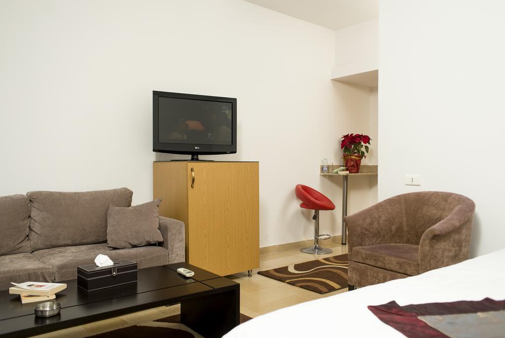 Bliss 3000 Furnished Studios Bejrut Zewnętrze zdjęcie